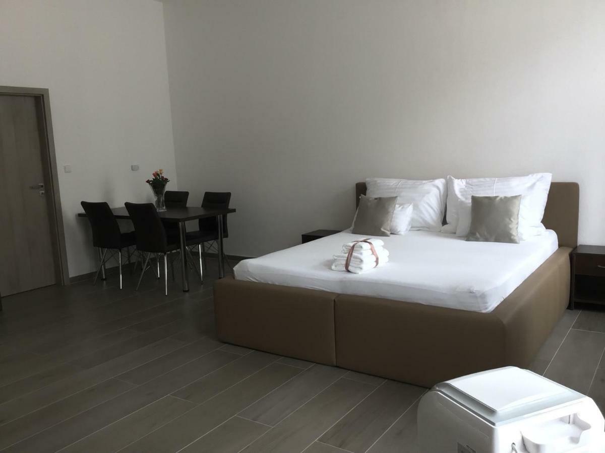 Euro Apartments Lidicka 39 เบอร์โน ภายนอก รูปภาพ